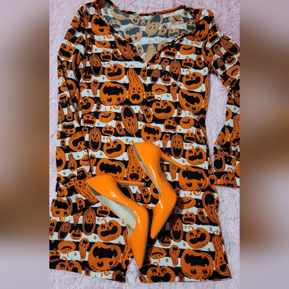 Halloween 🎃 onesie with heels size 7 - Picture 1 of 5
